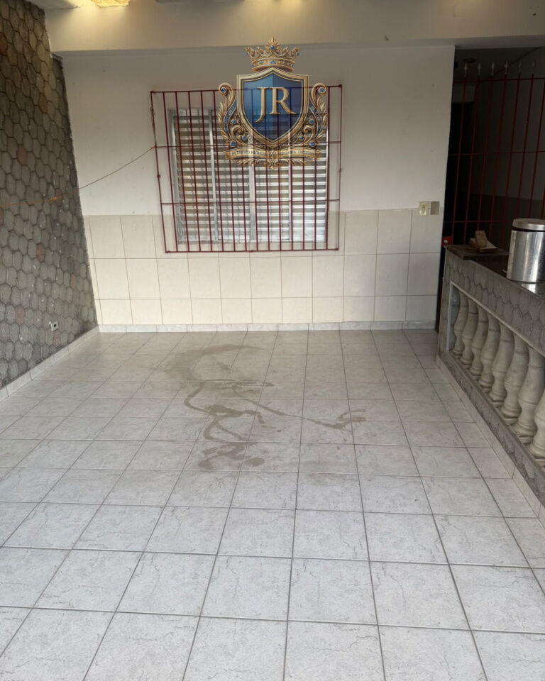 Sobrado á venda no Parque Cocaia