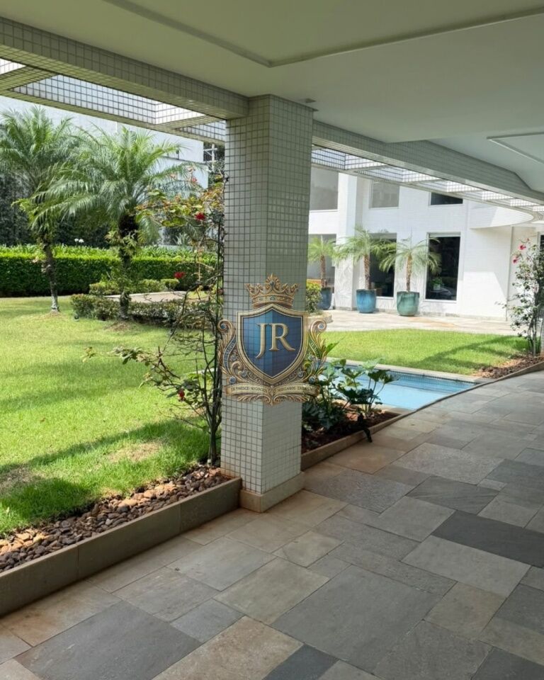 Apartamento com porteira fechada